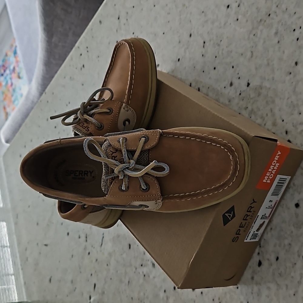 SPERRY boat shoes